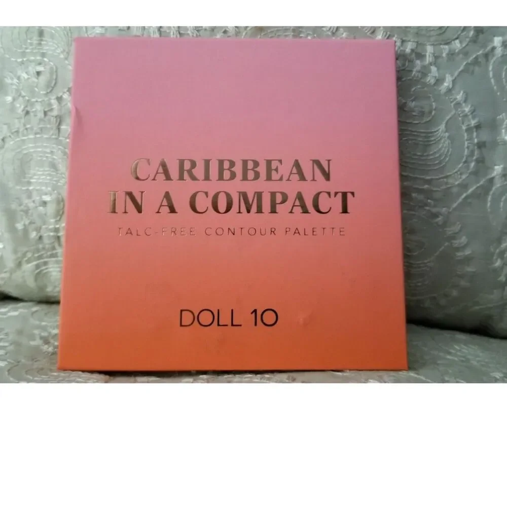 The Doll 10 Caribbean in a Compact